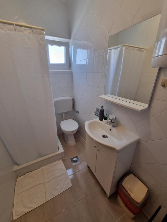 Apartments Lili Биоград-на-Мору Экстерьер фото